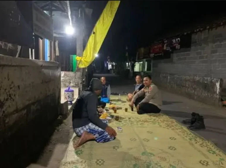 Wahai Ibu yang Membuang Anaknya di Sokaraja, Kalau Sudah Siap, Jemput Bayimu di Rumah Kapolsek Kalibagor